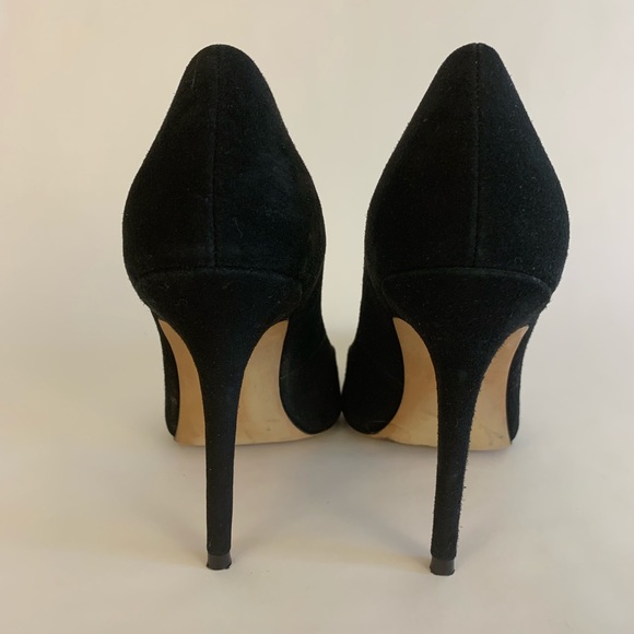 Black And Yellow Pumps. - Picture 8 of 8